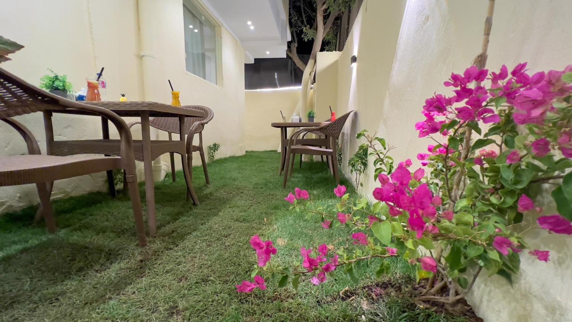 Pyramids Glory Inn Kafret el-Gabal Exterior foto