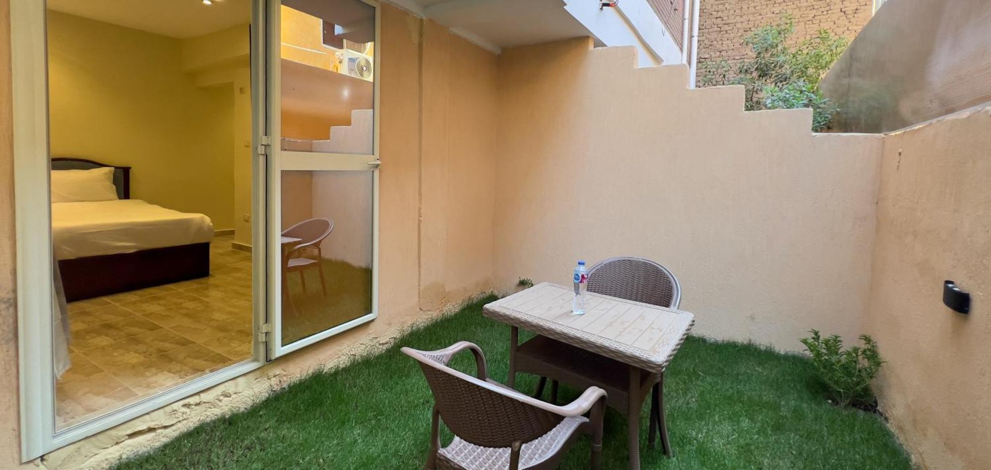 Pyramids Glory Inn Kafret el-Gabal Exterior foto