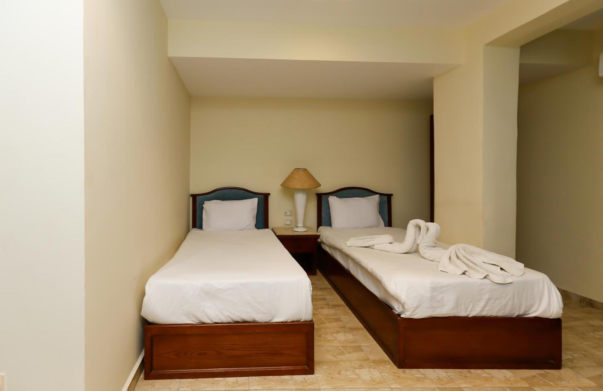 Pyramids Glory Inn Kafret el-Gabal Exterior foto